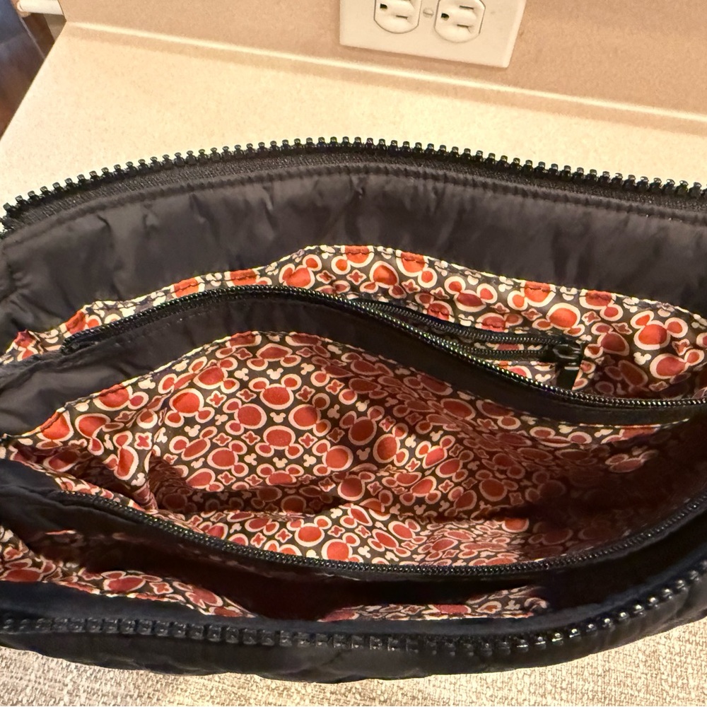 Vera Bradley Disneys Foxbury Crossbody in Moonless Night Featherweight - Picture 4 of 6